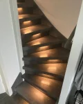 Kwart draai traprenovatie donkere look met led