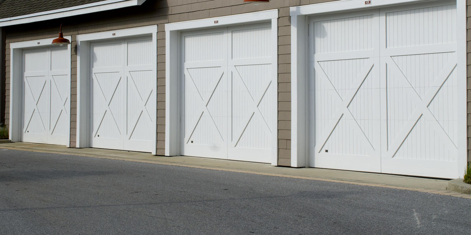 houten openslaande garagedeuren