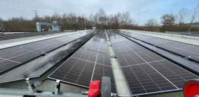 Hier hebben we een mooi zakelijk project opgeleverd met 80 zonnepanelen van 500 Wp per paneel. Een k