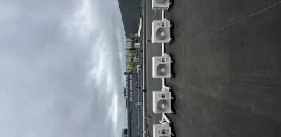 Voorbeeld: meerdere buitenunits op een plat dak