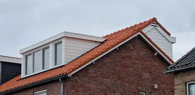 Enkelzijdige nokverhoging i.c.m. dakkapel aan de voorzijde Prinsenbeek-1