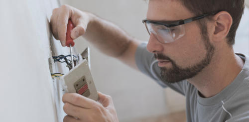 wat kost een elektricien per uur