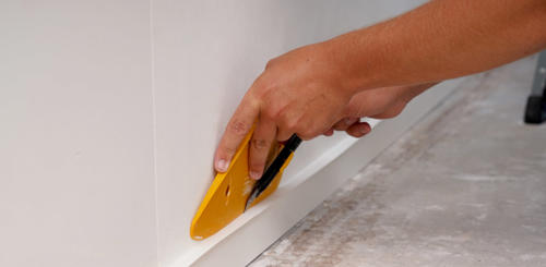 Renovlies behang afsnijden