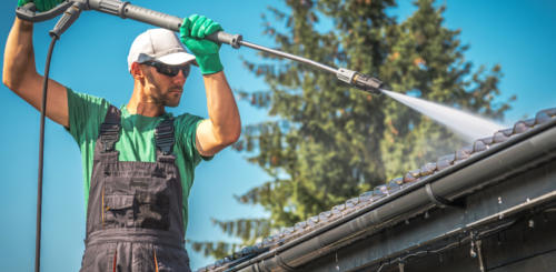 zonnepanelen schoonmaken kosten