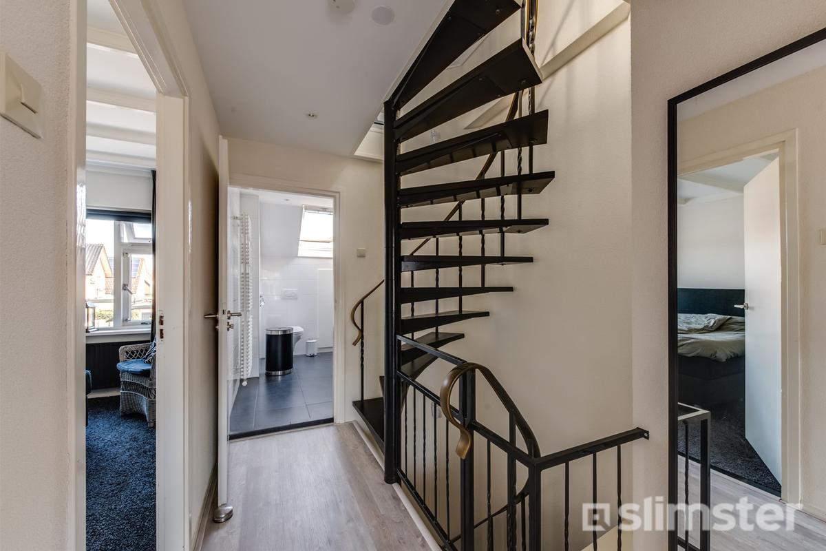 Open Trap Dichtmaken Of Bekleden Á Laagste Kosten Foto S Slimster